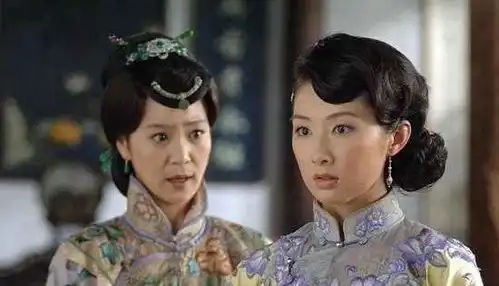 连生4个女儿,被丈夫一巴掌扇醒,终结束10年婚姻,后成著名作家