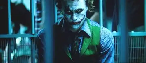 蝙蝠侠黑暗骑士thedarkknight中小丑到底厉害在哪里
