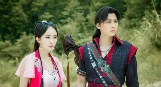 古剑奇谭开机照疯传,杨幂李易峰当年嫩出水,热巴毫无存在感
