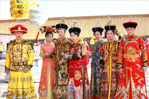 组图新还珠格格剧照太后回宫小燕子闯祸
