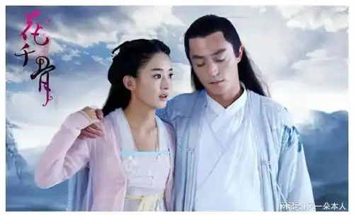 赔上一套房当谋女郎,和马頔姐弟恋,李纯的10年反派被周迅洗白了
