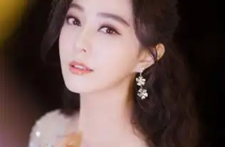 同父同母不同命,姐姐国际女星美若天仙,弟弟被嘲丑一出生就招骂