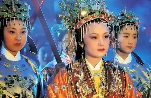 贾家最大靠山是谁并非贾元春,而是红楼梦中只出现两次的老太妃
