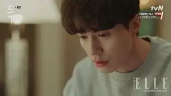 没想到躲过了鬼怪孔侑却迷上了李东旭的唇
