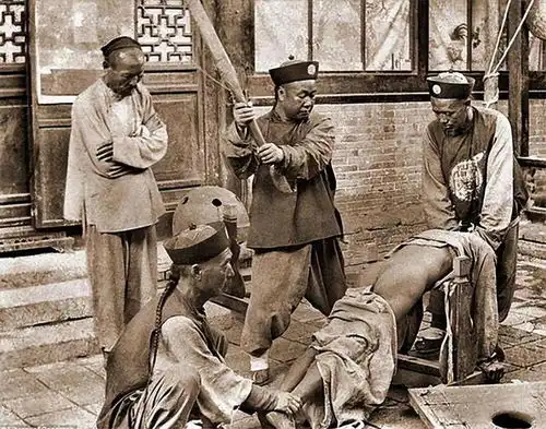 令清朝皇妃闻风丧胆的一丈红,有多残酷为何受刑后都活不久
