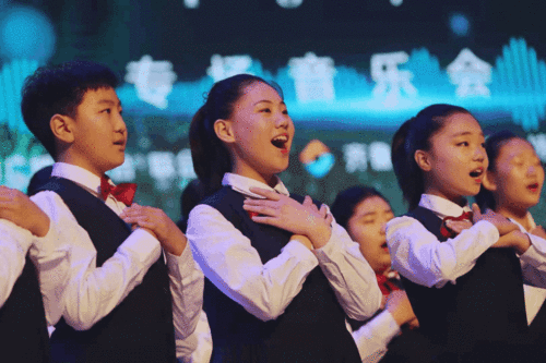 济南爱乐之城唱响文化强音天下泉城合唱团专场音乐会首演