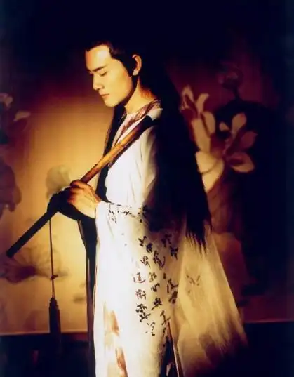 武曌让出皇位后,曾极力反对她的人却未趁机报复这3点至关重要
