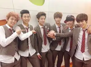 韩国学生羡慕中国校服防弹少年团宋仲基白敬亭刘昊然中韩校服照pk