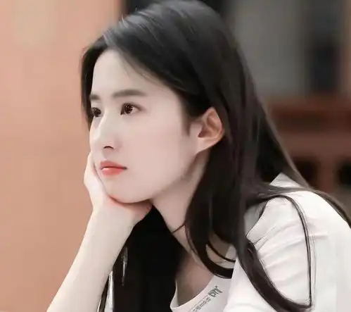 陈金飞一生中最爱最恨的都是刘亦菲,如今杨采钰是他的骄傲
