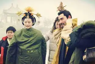女星穿上军大衣,范冰冰都没最后一张霸气十足
