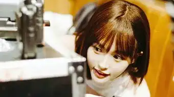 唐嫣终于剪对短发了新造型甜美清爽嫩回18岁