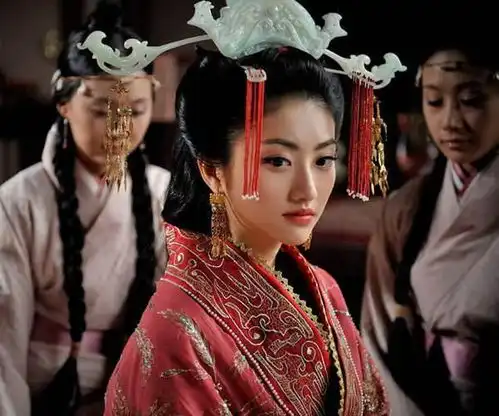 新一代侠女景甜之修练过程
