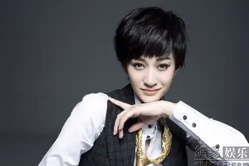 李小冉周迅领衔娱乐圈女汉子