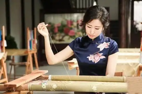 她说旗袍将我重推舞台,使我重获新生
