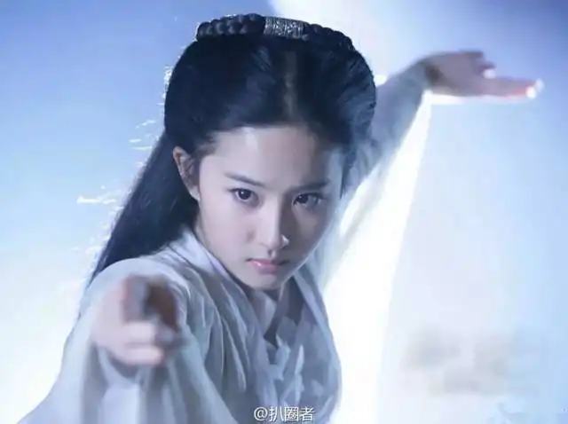 盘点娱乐圈的圆脸女星,赵丽颖杨紫林依晨,你觉得谁更美
