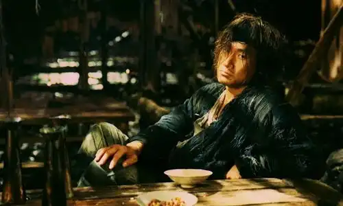 与王家卫绝配的除了梁朝伟,还有这个电影奇才