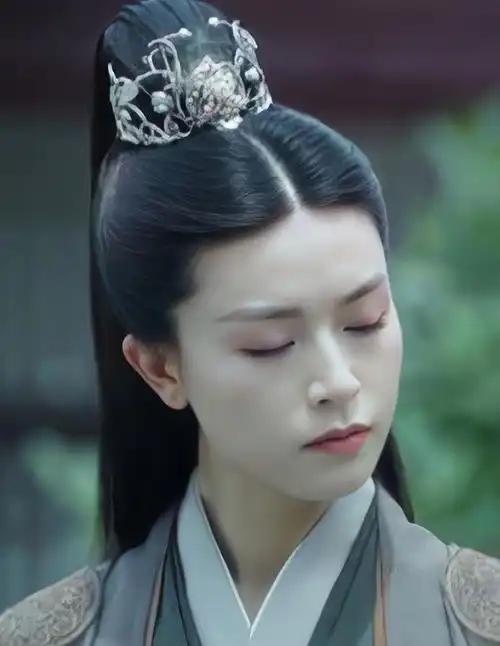 嫁人改命的4位女星,原本藉藉无名,嫁了好老公,事业飞升周韵童瑶姜文张萌文咏珊李小冉金巧巧冯绍峰网易订阅
