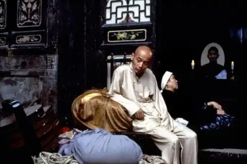 中国式婚姻里,还有多少看不见的女人
