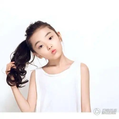 童星陶奕希白蛇传演技爆表生活中也是美到不行
