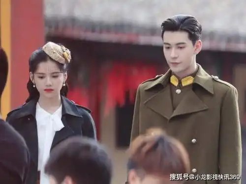 一见倾心再曝路透,陈星旭军装造型惹心动,网友军阀本阀