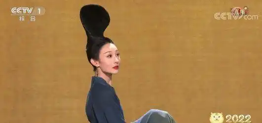 今年春晚上的美女含量超标了吧
