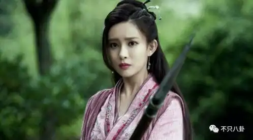 她这是作妖上瘾了吗
