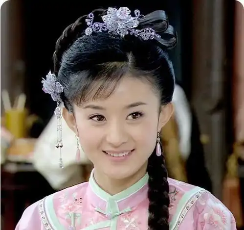 赵丽颖路透照瘦到认不出,新剧演技遭质疑,生娃后复出拍戏更拼命
