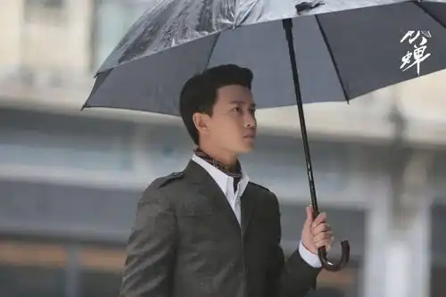 下雨天谁是你最想共伞的哥哥
