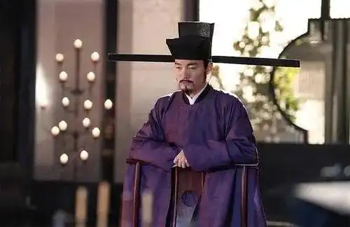 范仲淹王安石欧阳修的老师,他写了一部书教人避祸,这是什么书