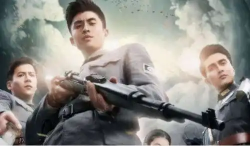 终于知道网友为何抵触新亮剑,护身穿紧身衣,赵刚哭出尴尬癌
