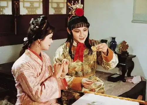 贾宝玉欧阳奋强谈87版红楼梦就是一群老实人干了一件老实事