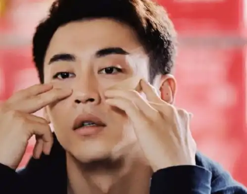 任嘉伦不说再见没上线,又有一扫黑改编剧要来,光阵容追定了