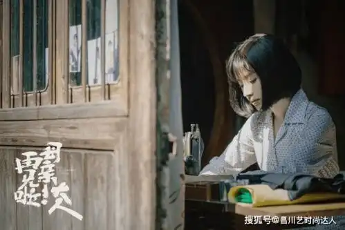 董洁也扛不住镜头了,素颜走机场法令纹明显,消瘦脸颊显39岁沧桑