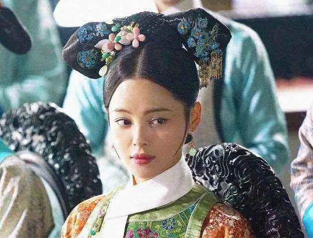 唯一生前进入地宫阅视的乾隆宠妃,十三年生四子,封皇贵妃葬帝陵
