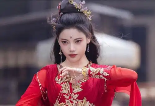 长月烬明孙珍妮凭翩然大火,你还反对爱豆选择去演戏吗
