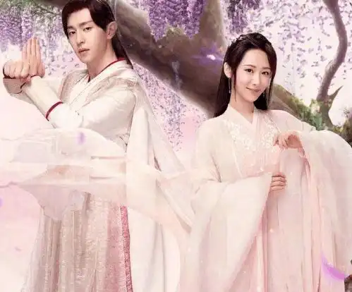 杨紫隐藏多年的母亲,原来是甄嬛传中的她,难怪一直都没公开父母
