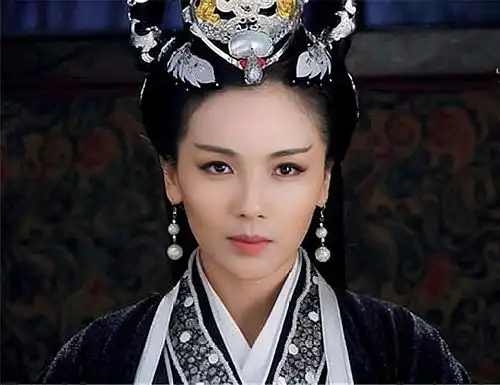 芈月传难怪芈月至死也不与秦王葬在一起,看他是怎样耍她姐妹的
