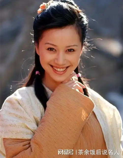 当红女星倪虹洁心疼开小卖店的文盲妈妈,44岁的她情感状况怎样