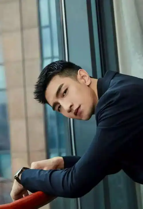 原来金瀚和赵丽颖还有这层关系,怪不得新剧选他当男主