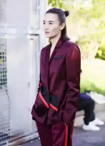从半丸子头到哪吒头,现在流行是哪番
