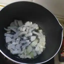 新华书店有蜜汁炖鱿鱼吗