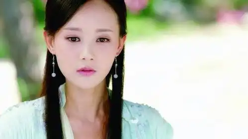 她本是赵丽颖的替身,赵丽颖怀孕时趁机上位,今逆袭成一线女星
