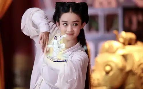 盘点近5年霸占v榜榜首的女星,杨紫热巴崛起,赵丽颖成为大赢家
