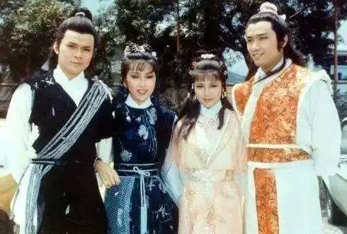 射雕英雄传郭靖和杨康父亲成就孩子的未来
