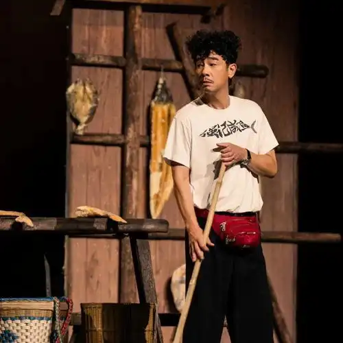 国庆假期,陈小春金池将在成都演绎音乐剧雄狮少年