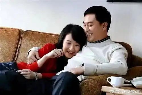 蜗居海萍三次勾引马克未果,海藻甘愿成为宋思明的情人,谁狠
