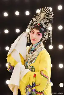 组图47岁杨钰莹跨界挑战梅派京剧扮相甜美温婉动人
