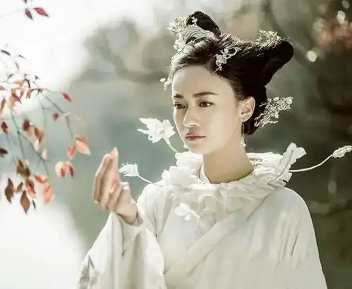 长相平平无奇,却偏要演第一美人也别怪观众说辣眼睛了