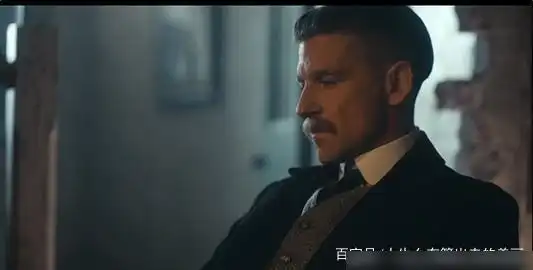 浴血黑帮黑帮家族的崛起才是真正的西装暴徒
