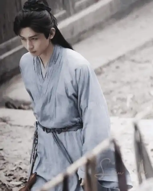 莲花楼主演开机剧照,成毅的男主有趣,陈都灵好瘦好漂亮